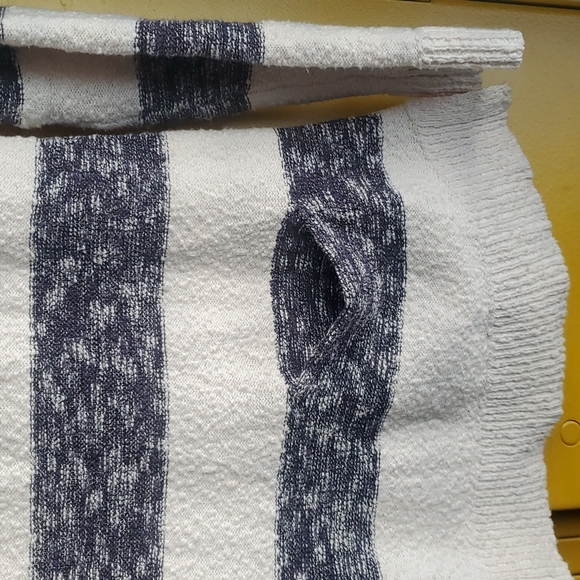 Lour and Grey loft striped sweater - Picture 2 of 5